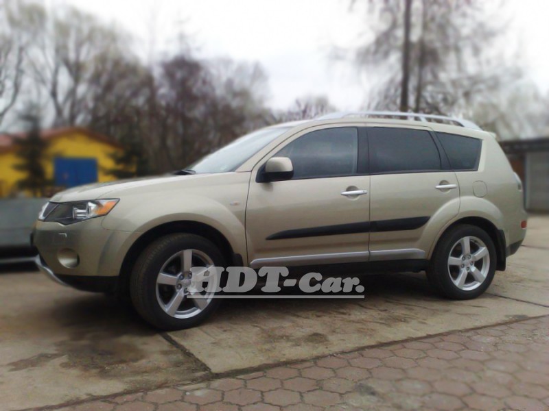 Ochranné lišty Mitsubishi Outlander 07R
