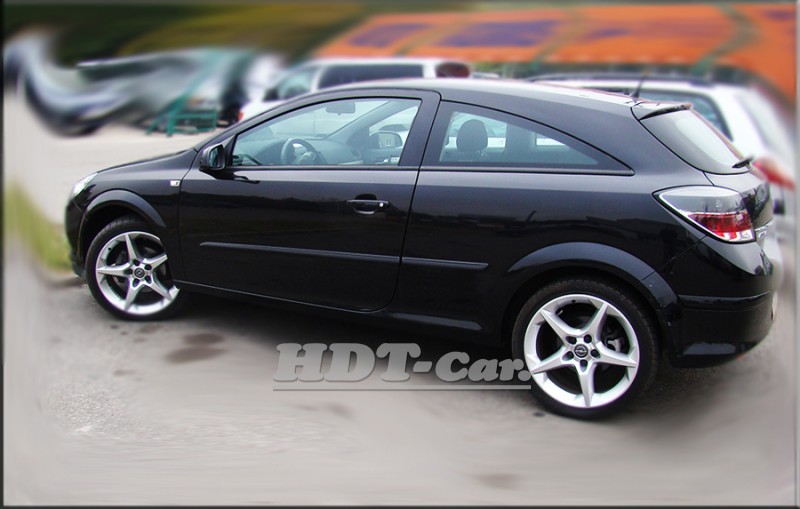 Ochranné lišty Opel Astra III GTC 05R-->11R