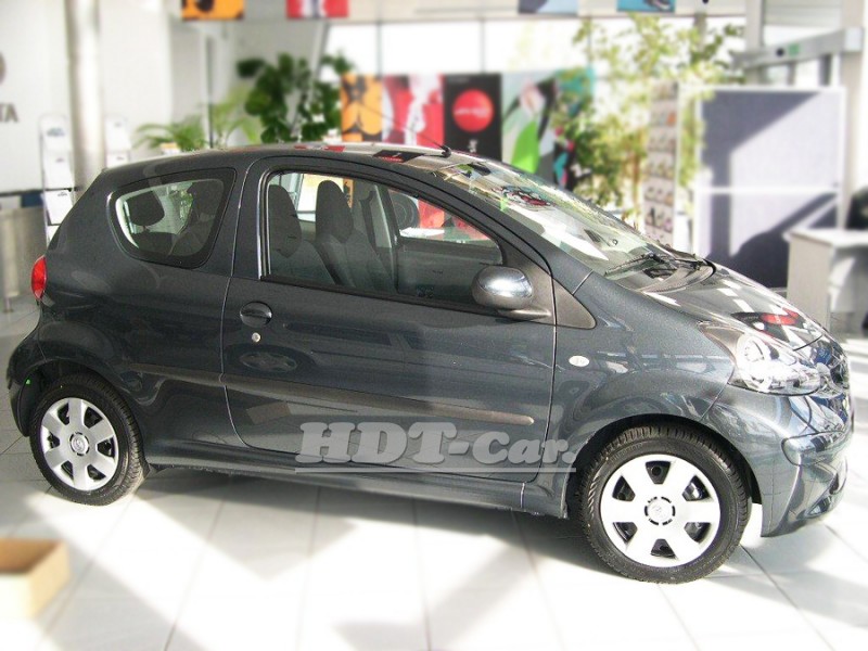 Ochranné lišty Toyota Aygo 3D 05R
